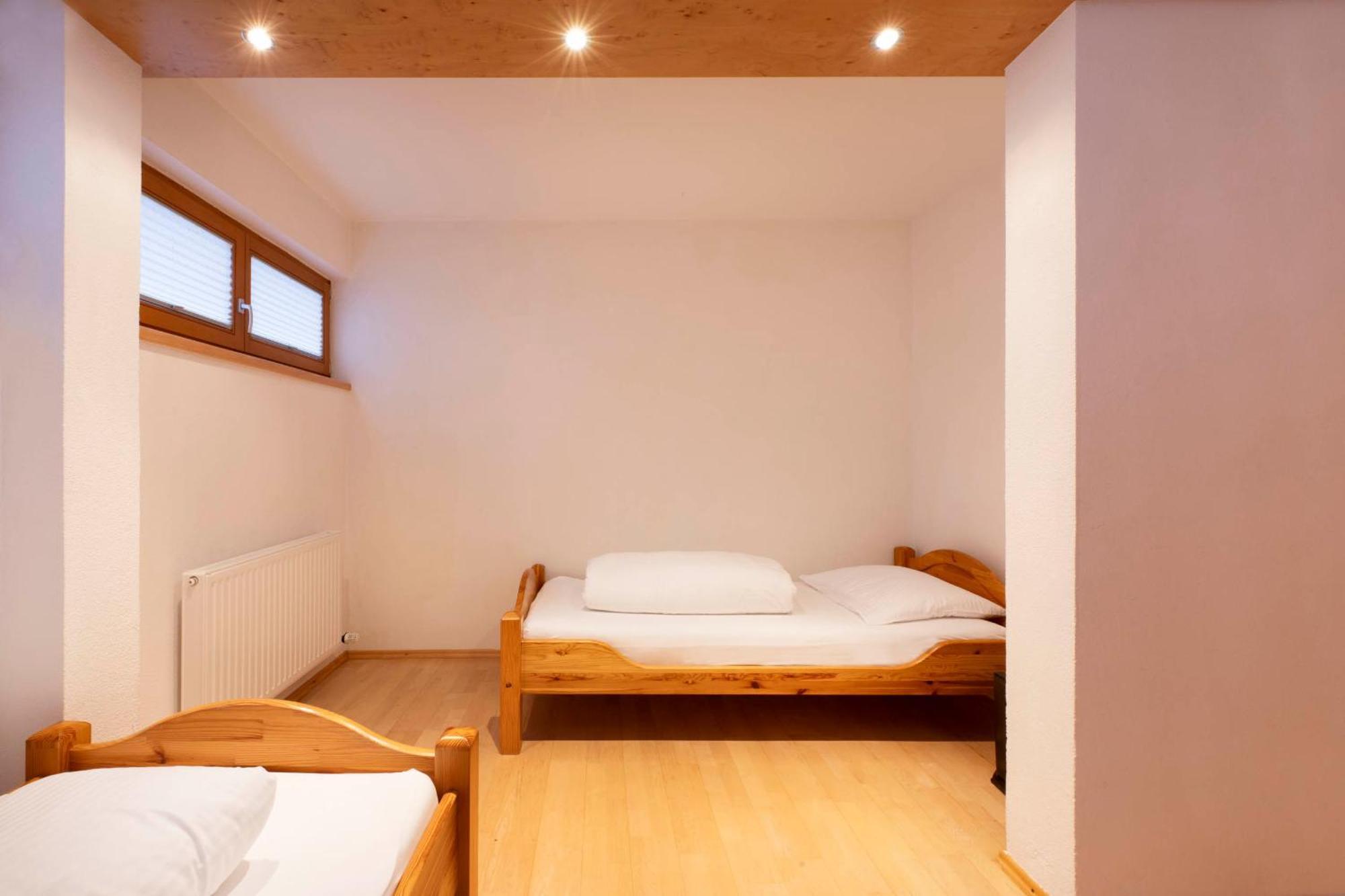 Hotel Bergkranz มีเดอร์ส ภายนอก รูปภาพ