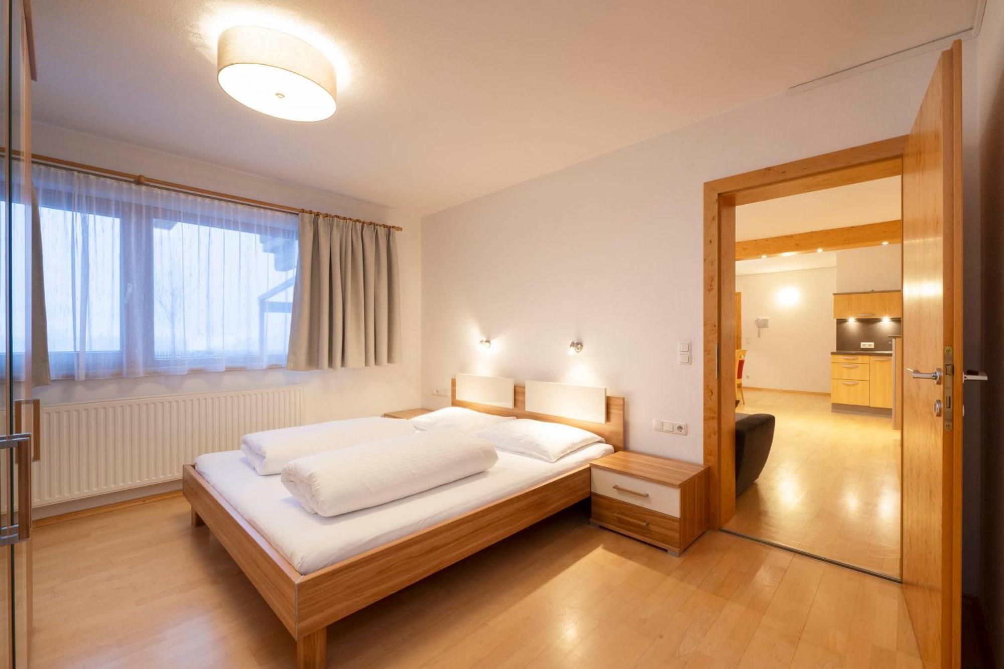 Hotel Bergkranz มีเดอร์ส ภายนอก รูปภาพ